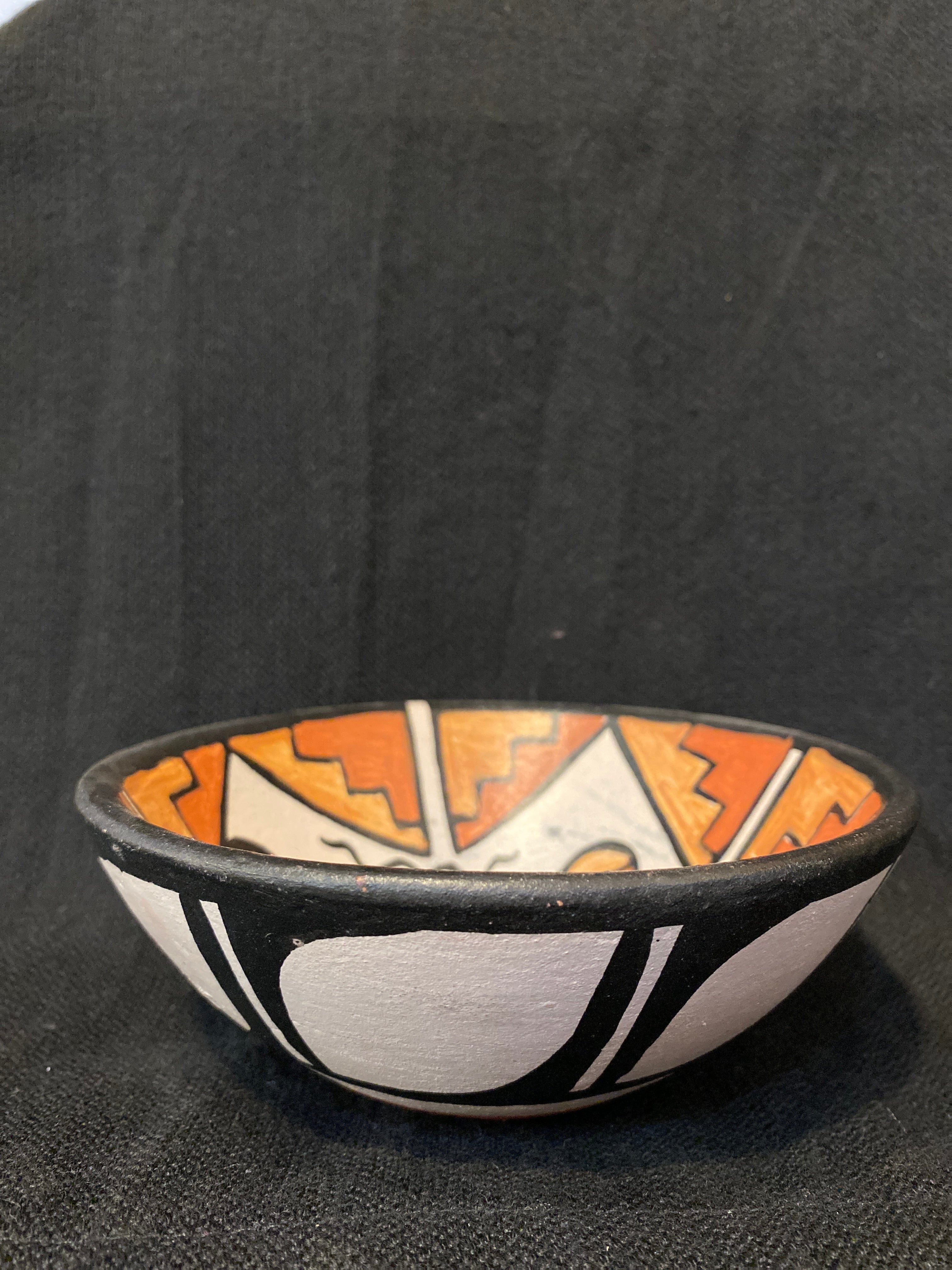Authentic Kewa/Santo Domingo Pueblo Pottery; KSDP2-A7; 2.25”H x 6
