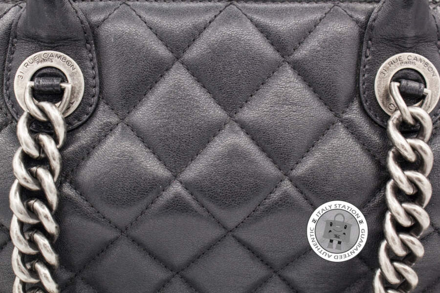 Used Chanel A92748 Y10466 New Large Chanel Boy Chained Tote Bag