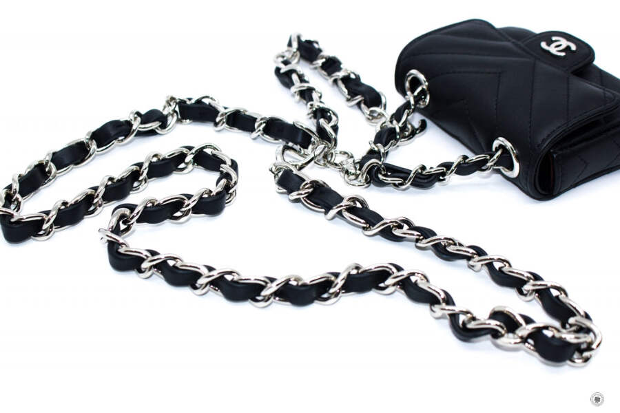 NEW Chanel AP2305 B07199 Classic Chevron Belt Bag Black