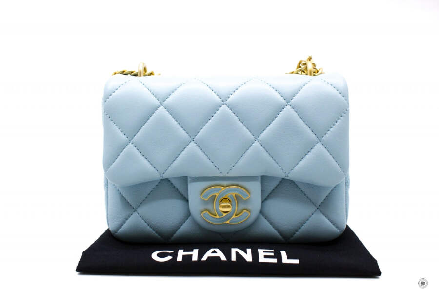 シャネル 22P フラップバッグ18cm ベビーブルー シャネル 22P フラップバッグ18cm ベビーブルー (CHANEL