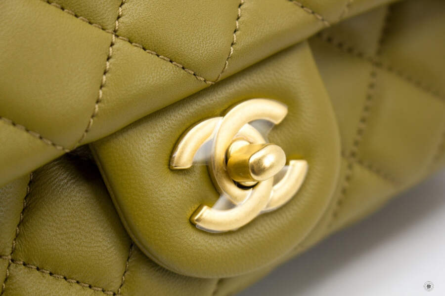 NEW Chanel AS1787 B02916 Mini Flap Bag Crush Avocado / NJ526