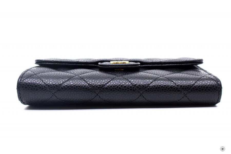 シャネル　AP0232 Y01864キャビアスキンウォレットC3906 NEW Chanel AP0232 Y01864 Classic Flap Wallet Black / C3906