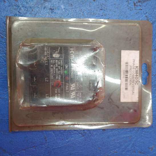 サンダー ICM Controls Three-Phase Line Voltage Monitor ICM401C S8BAC6
