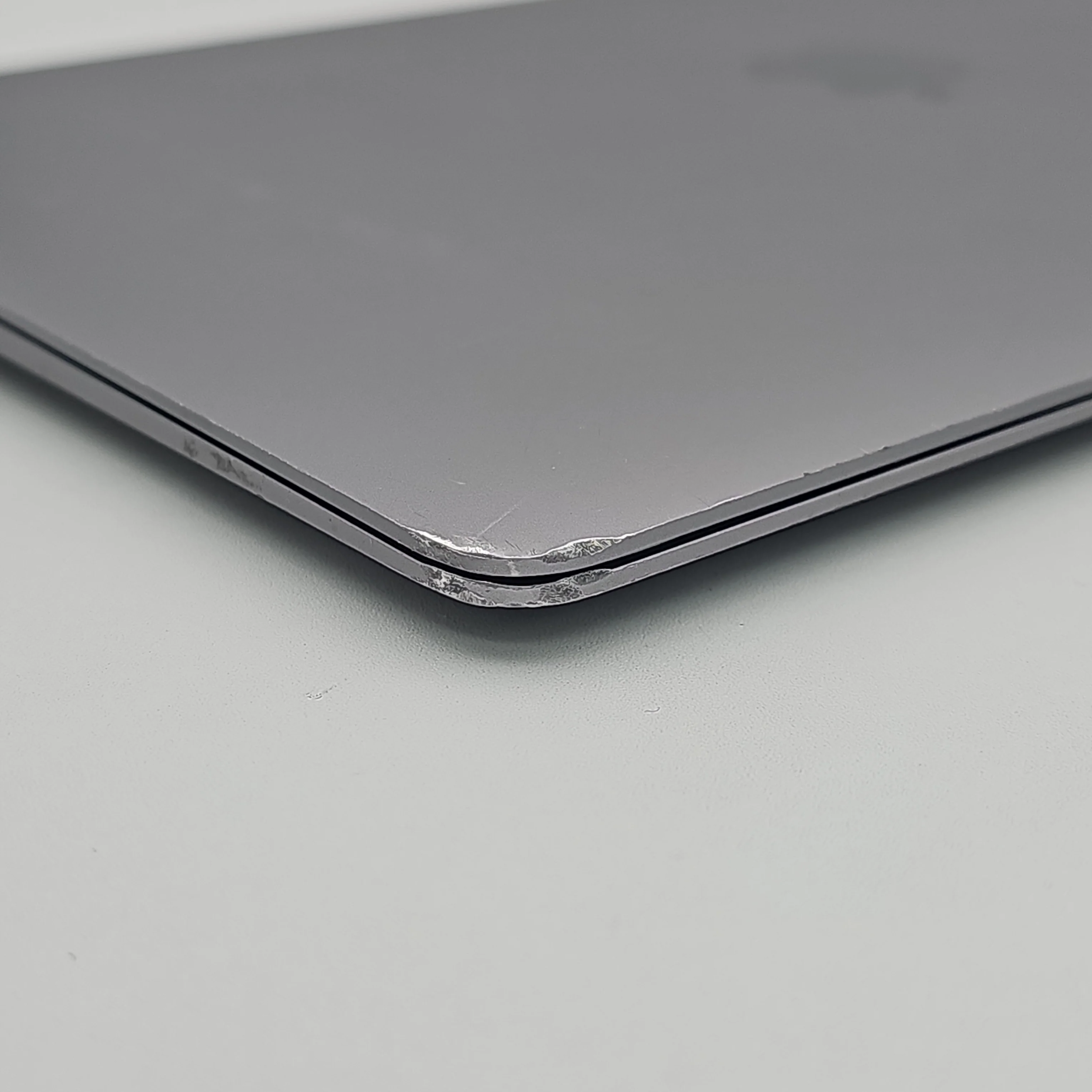 2019 Apple MacBook Air 13
