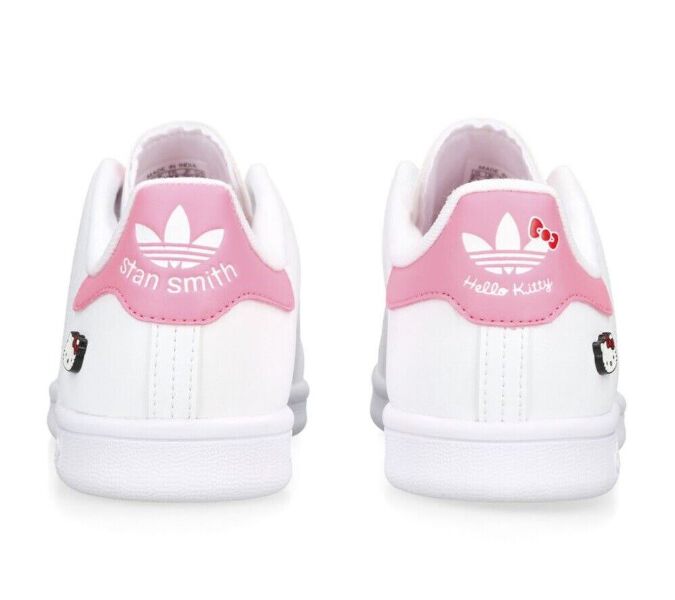ADIDAS KIDS x Hello Kitty Stan Smith Sneakers Size US 12, US 13.5