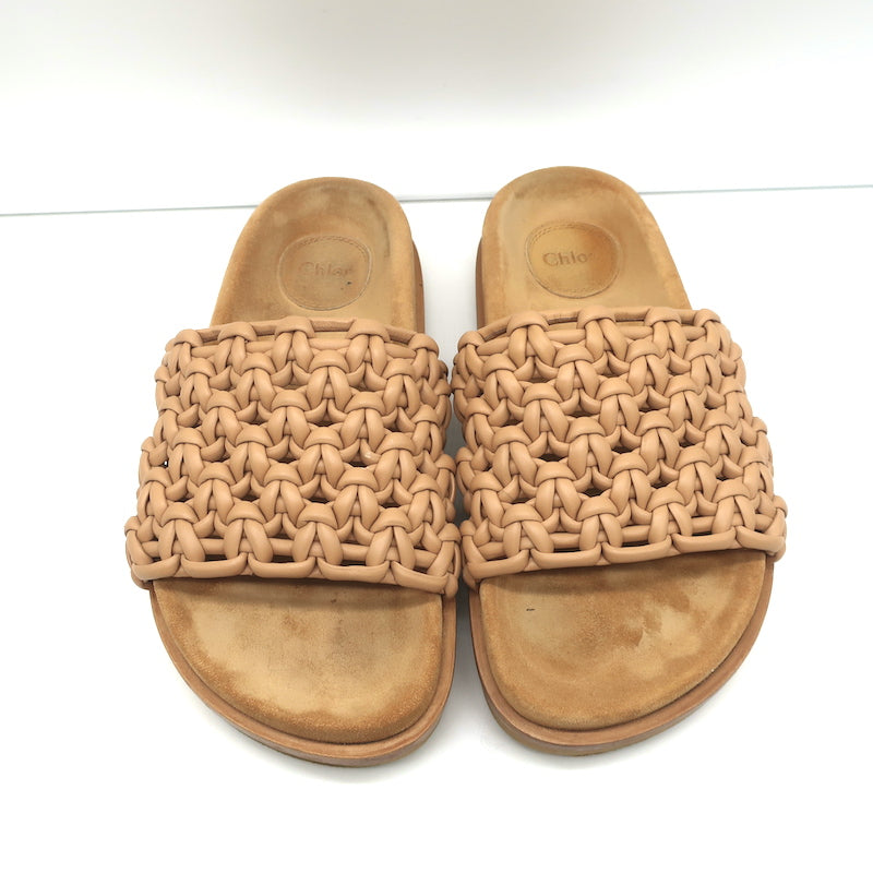 【関税&送料込】Chloe Sandals Chloé Kids logo-print Flip Flops | White | FARFETCH
