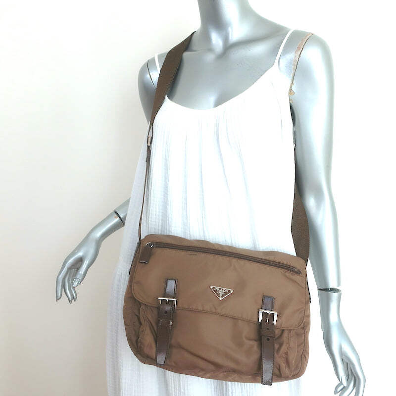 美品✨ プラダ VELA メッセンジャーバッグ 三角ロゴ Gカード付 ブラウン Prada Nylon Vela Messenger Bag Army Green | eBay