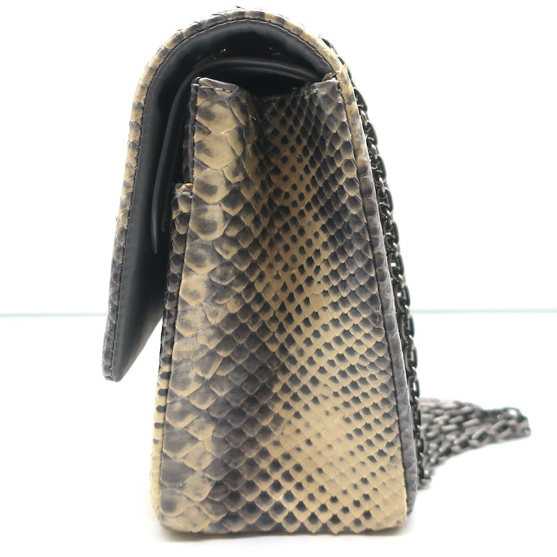 国内発送シャネル 復刻 2.55フラップバッグパイソン 226 Chanel 2.55 Reissue 226 Tweed Brown | SACLÀB