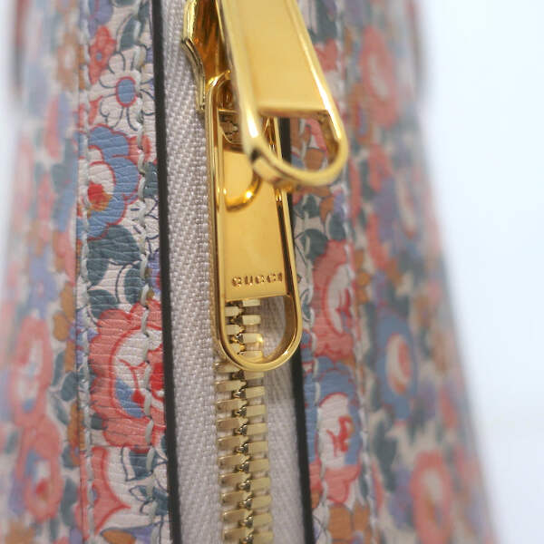 Gucci x Liberty London 1955 Duffle Bag Floral Print Leather Large Gucci x Liberty London 1955 Duffle Bag Floral Print Leather Large