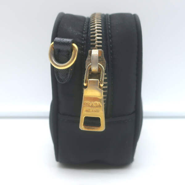 【PRADA】Prada mini camera bag★ショルダー【ランク:S】 Prada Tessuto Mini Camera Crossbody Bag Black Nylon
