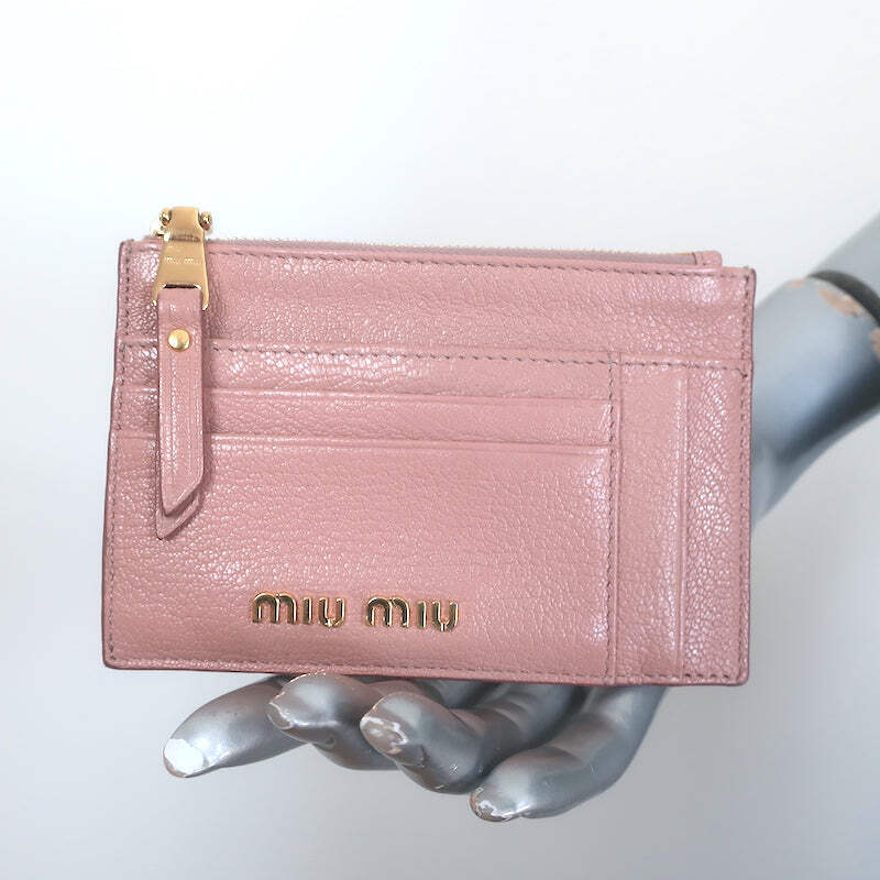 [MiuMiu] Small Leather Zipper Card Holder - ☆送料込☆ 20606.png?width=800&etag=iL/