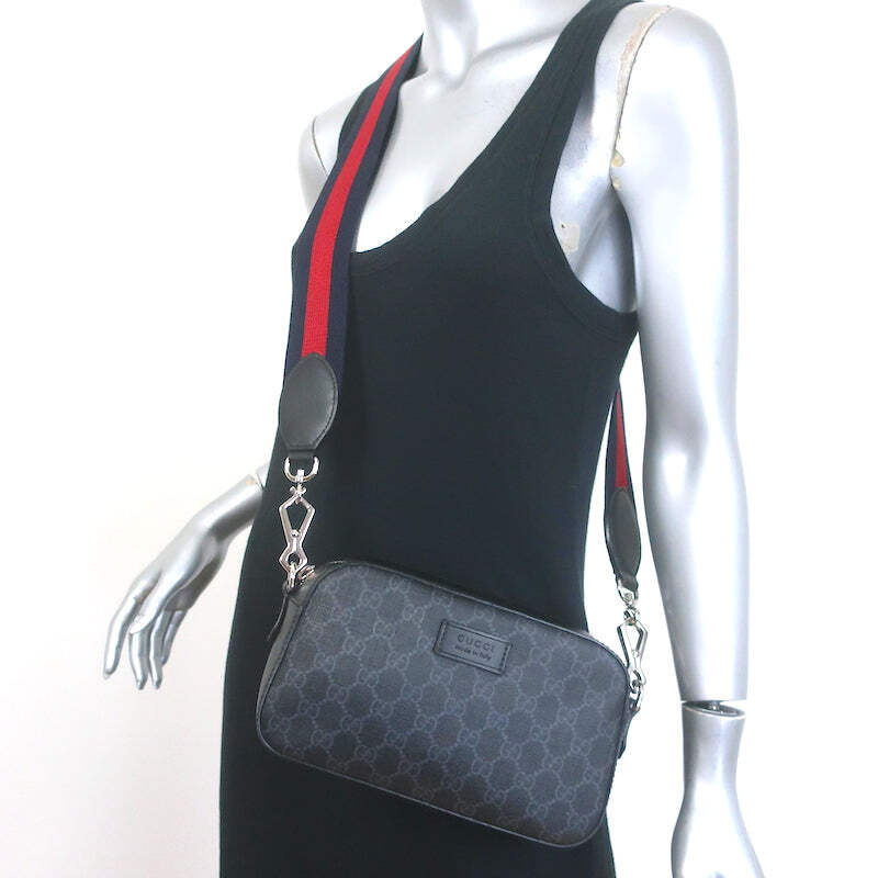 【GUCCI】GG SMALL CAMERA BAG◆702234UM8HG Gucci Small Gg Supreme Canvas & Leather Camera Bag Women's