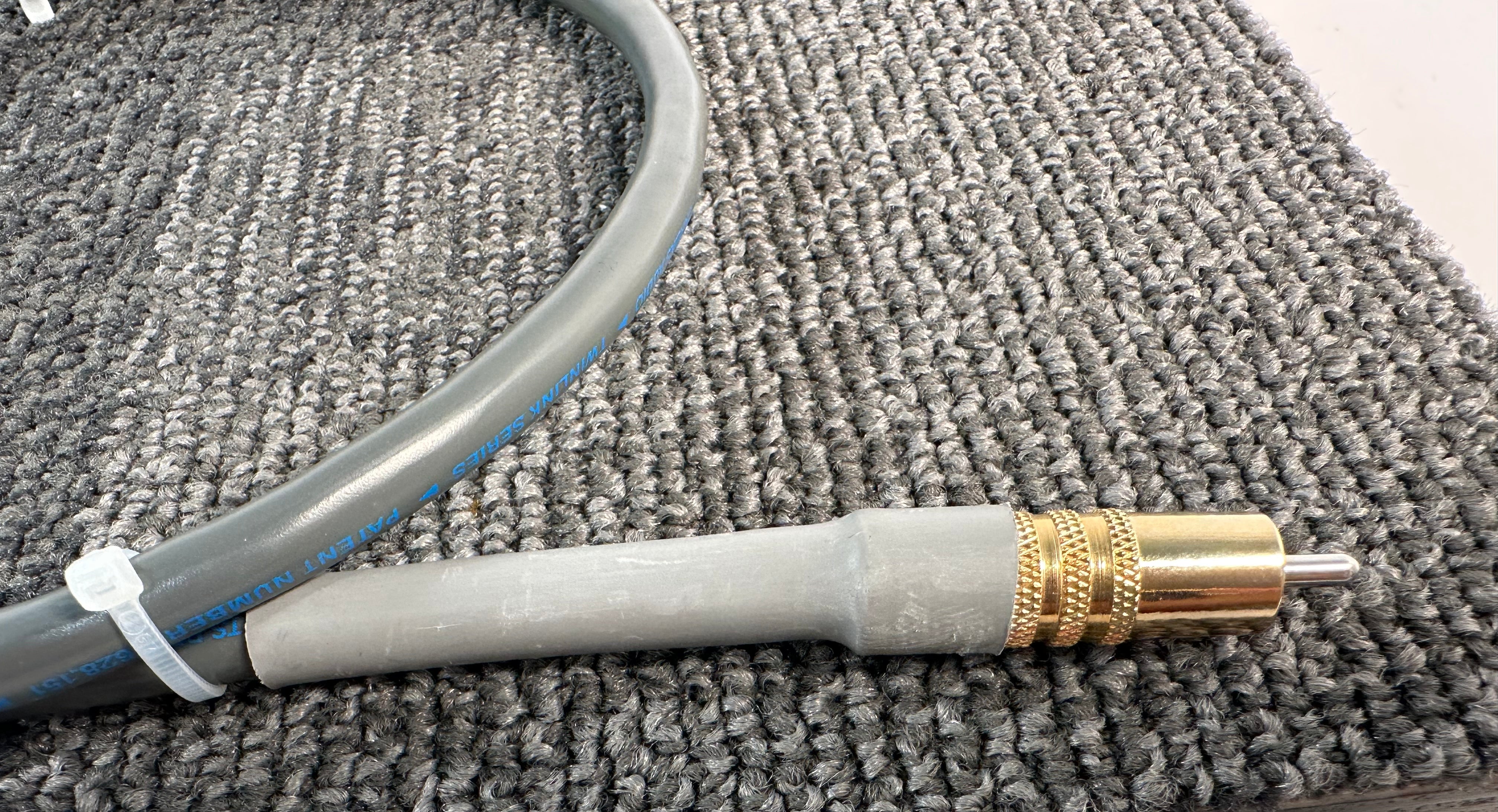 CARDAS  RCAケーブル　1m Cardas Golden Reference RCA Cables; 1m Pair Interconnects