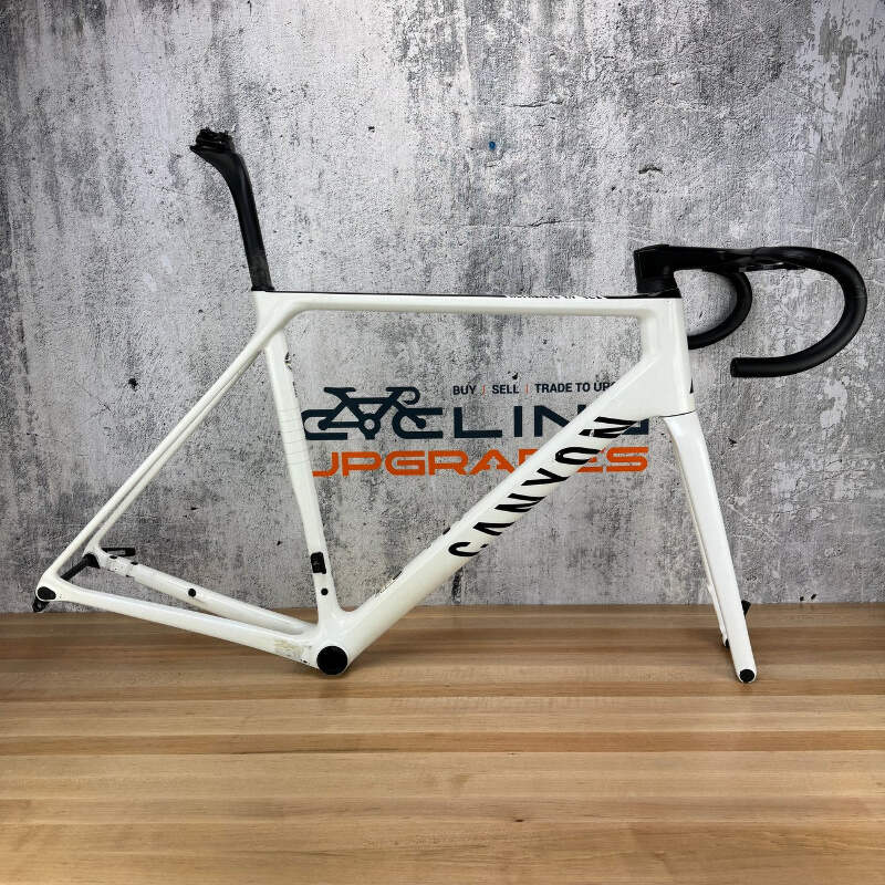 2022 Canyon Ultimate CF SLX Large (57cm) Disc Brake Carbon