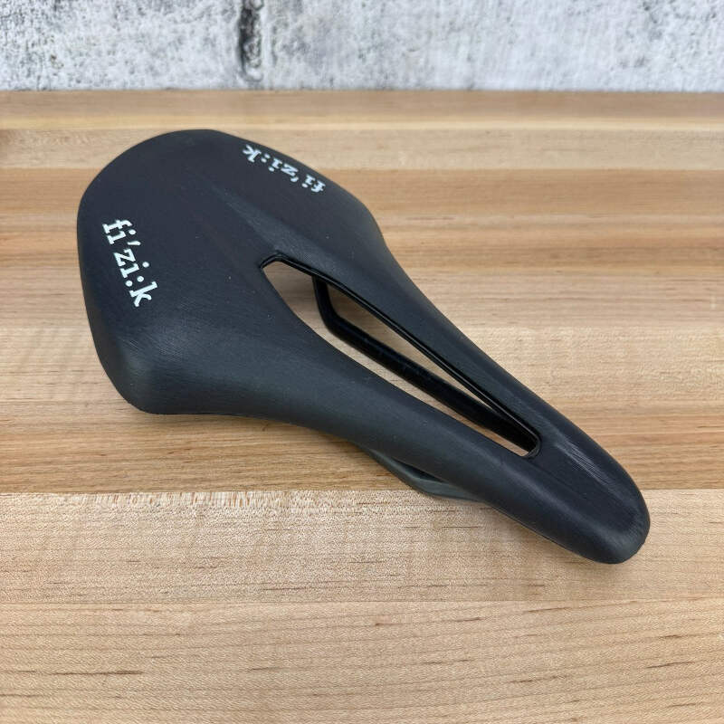Fizik Argo Vento 00 Black 7x9mm Carbon Rails 150mm Bike Saddle