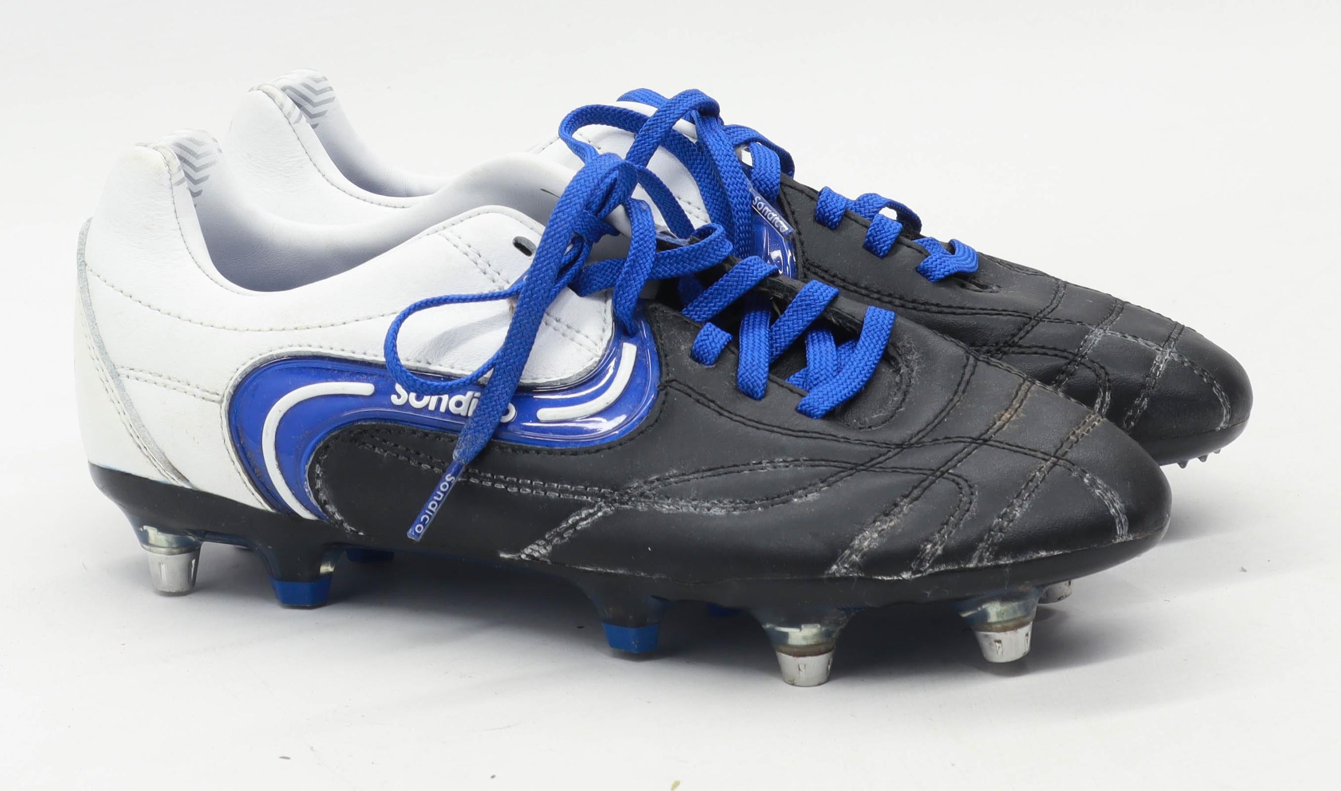 sondico black football boots