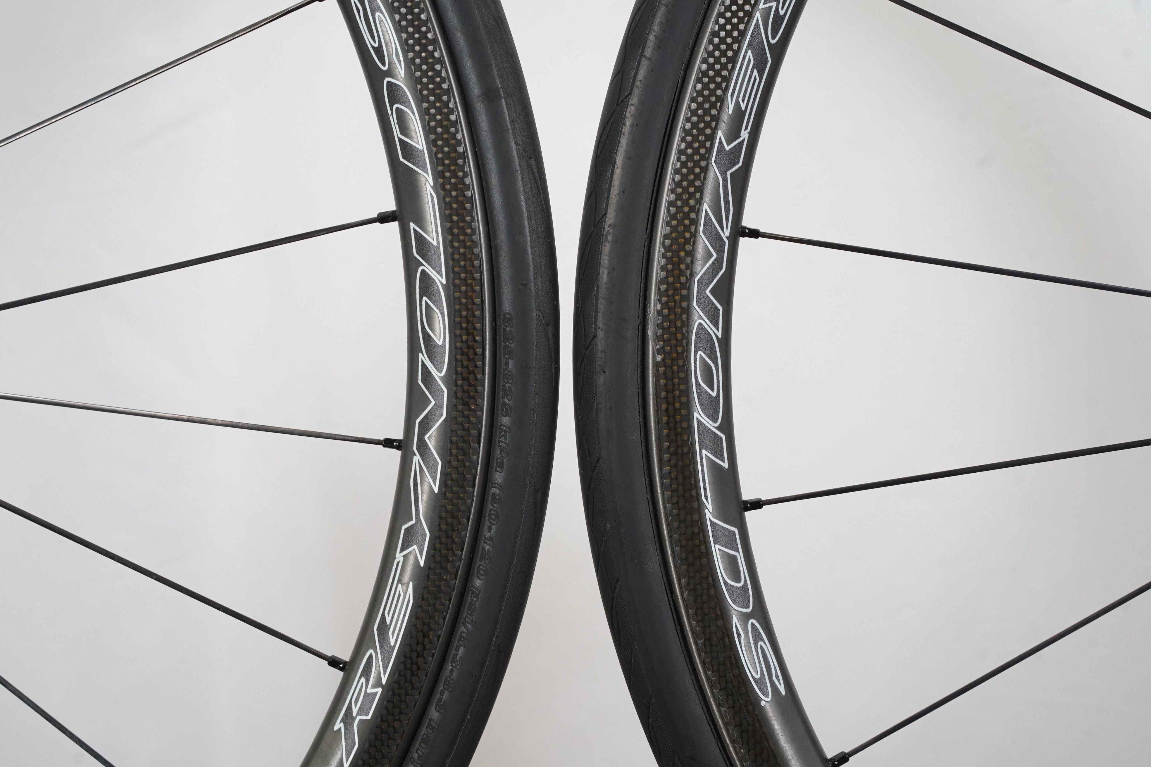 Reynolds Attack Carbon Clincher Rim Brake Wheelset Shimano/SRAM 11