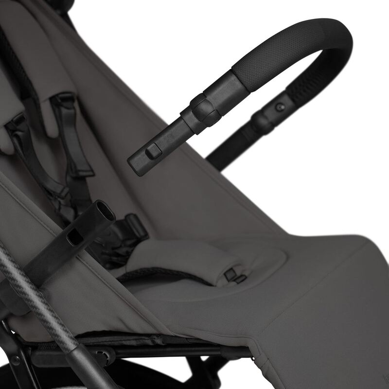 Hauck Lite N Care Carbon Travel Stroller – Brand New Release