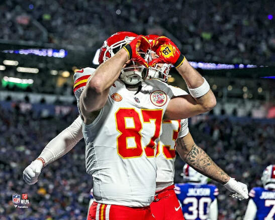 Travis Kelce Heart Hands Touchdown Kansas City Chiefs 8