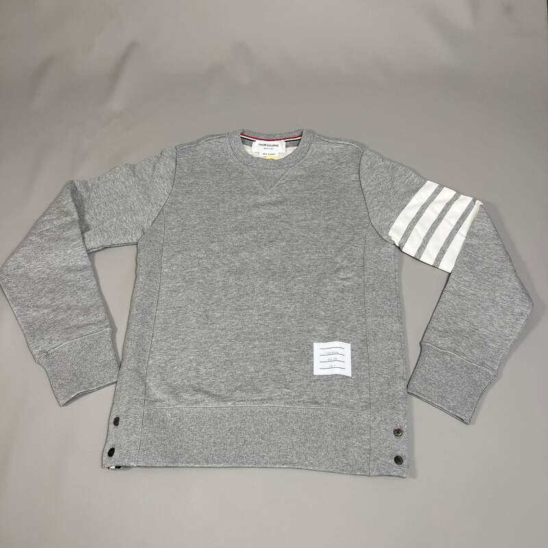 THOM BROWNE Classic Sweatshirt w/Engineered 4 Bar Sleeve in