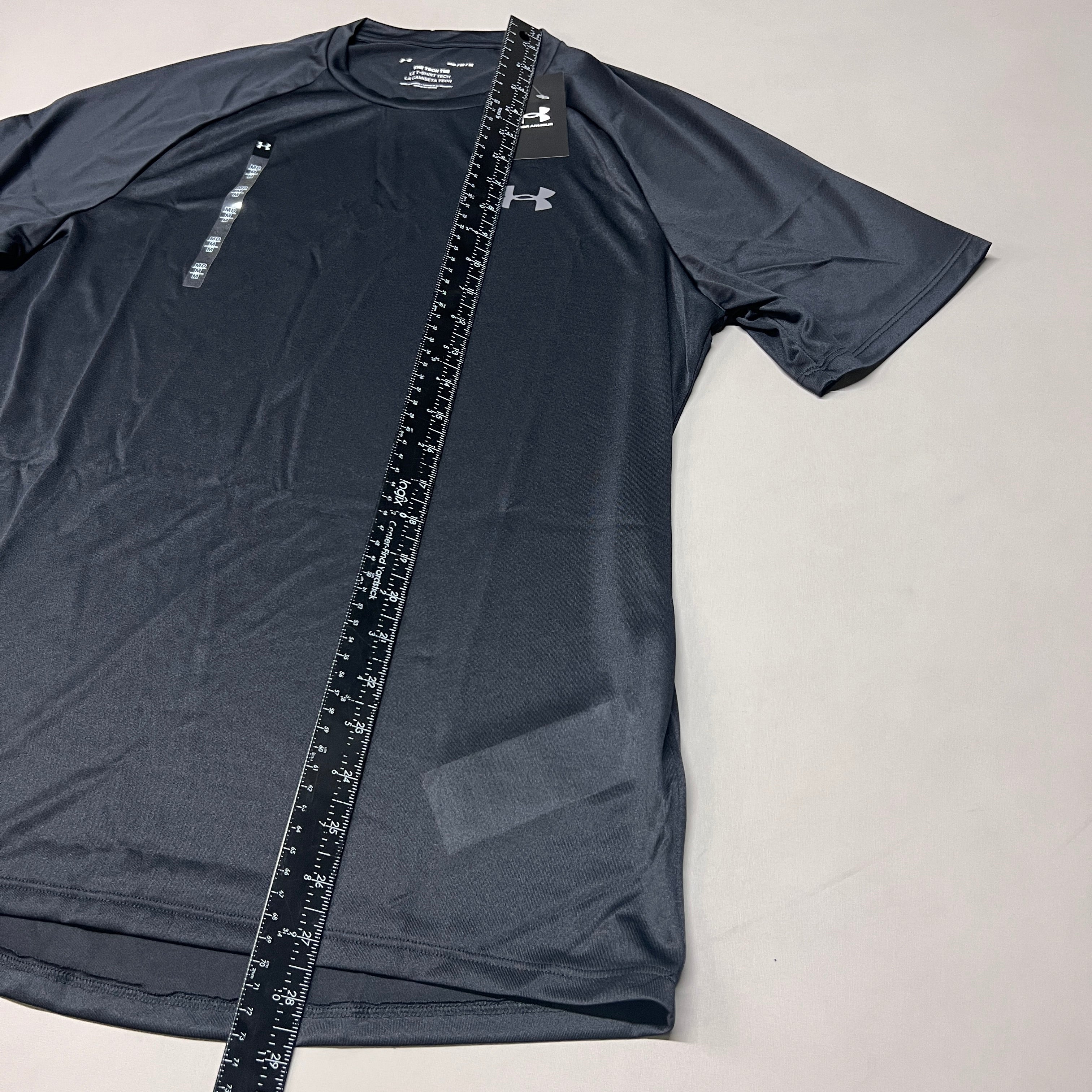 ランキング第1位 Tech ARMOUR UNDER 2.0 Black Men's Tee Sleeve Short 服＆ファッション小物