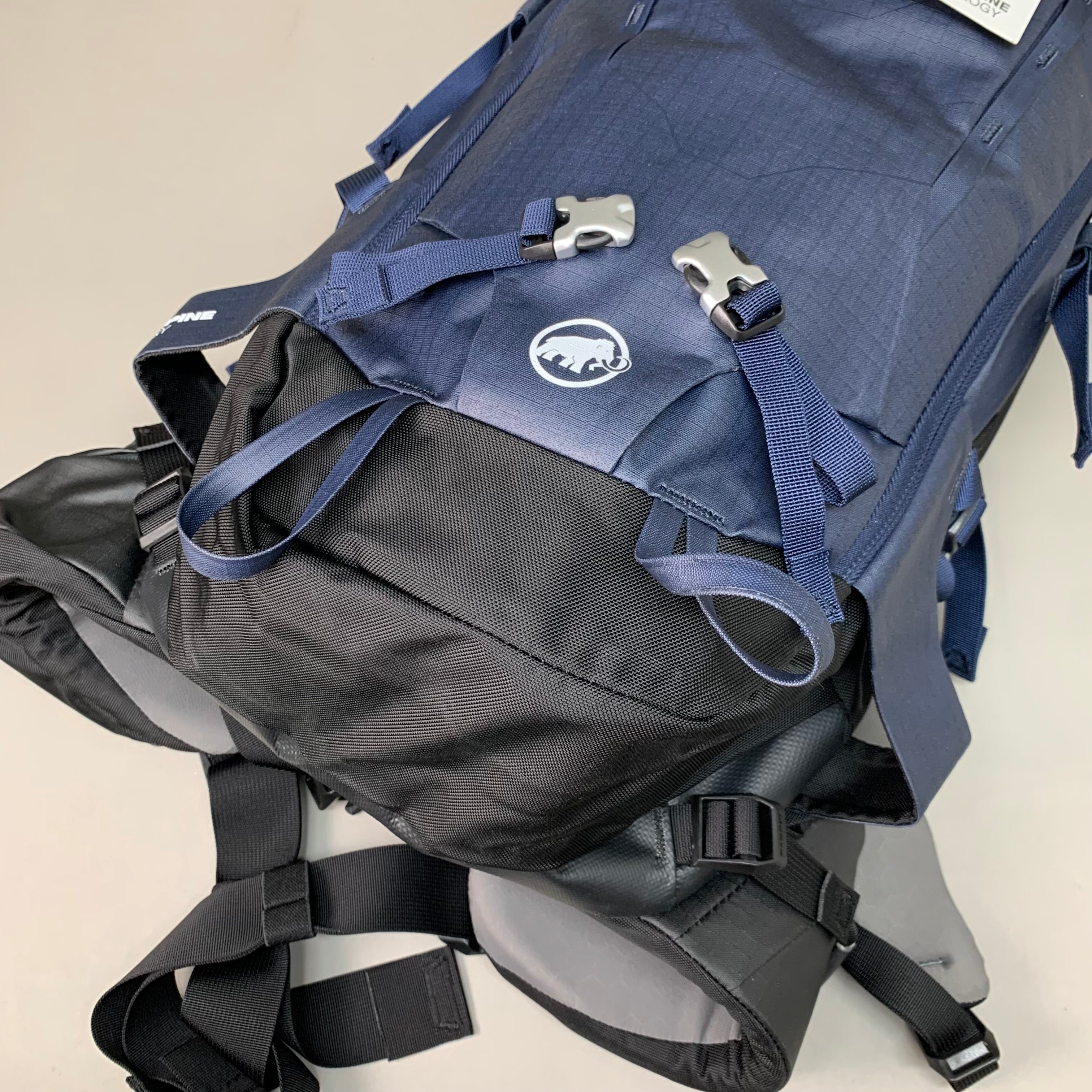 MAMMUT Trion Spine 35 Liter Alpine & Trekking Backpack