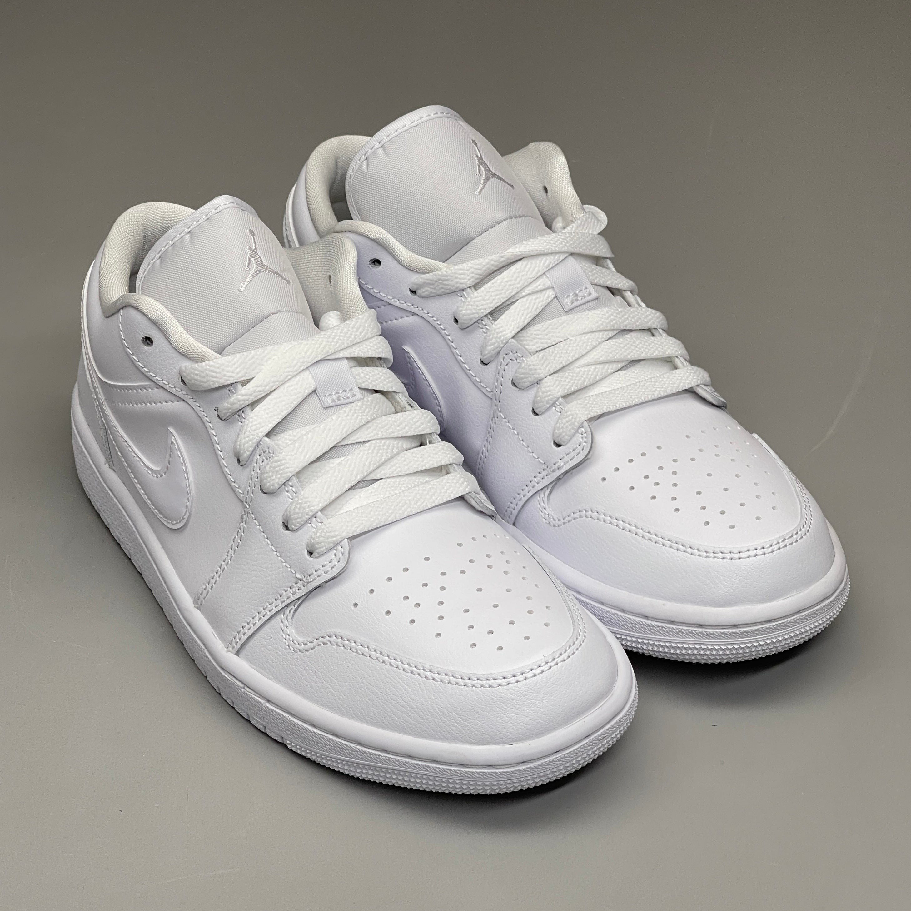 【NIKE】 W AIR JORDAN 1 LOW WHITE Size 8.5 - Air Jordan 1 NS Low Triple White W for sale