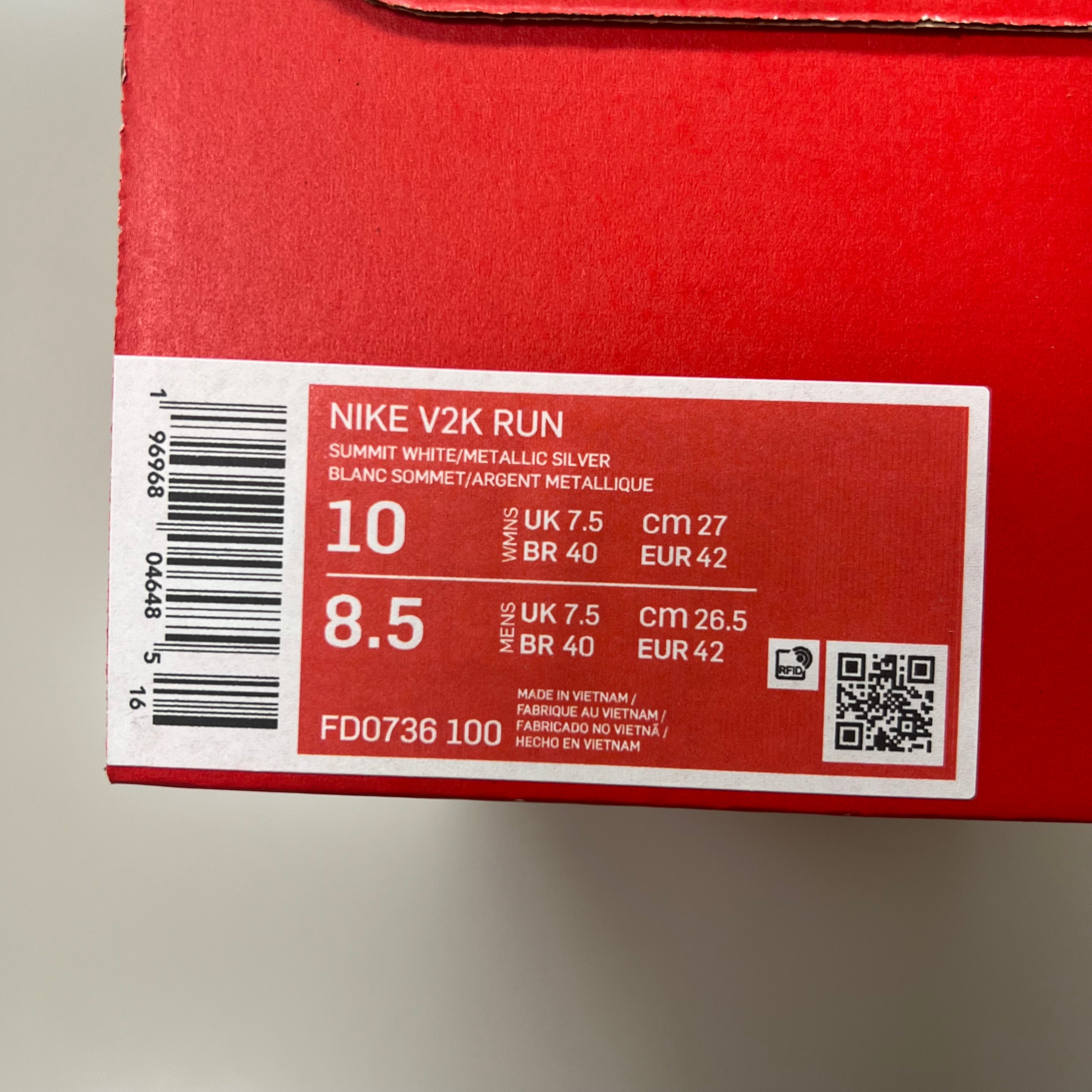 スケールモデル 新作 Women's Sneaker RUN V2K NIKE 10 White Submit 8.5 Men's スノーボード