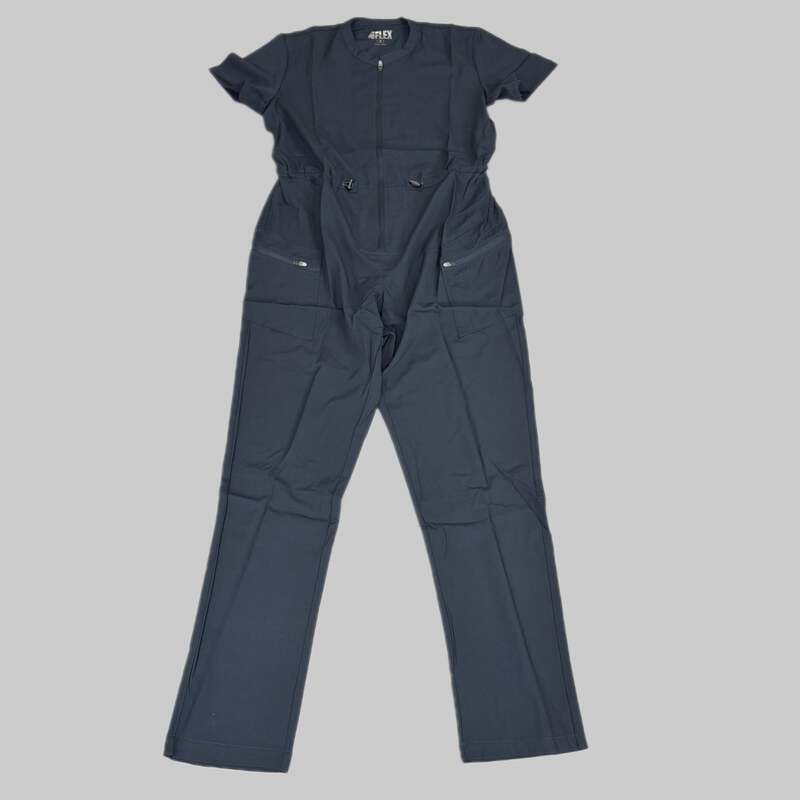 は GREEN TOWN 4 Flex Scrubs Jumpsuit Cinch In Waist Women's Sz L