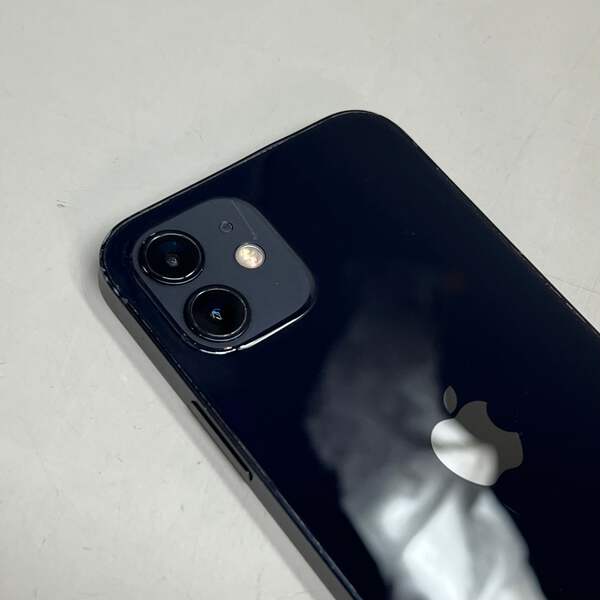 n*0様 iPhone12 64G APPLE 2020 iPhone 12 64GB IOS 17 6.1