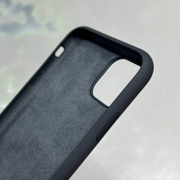 APPLE iPhone 11 Silicone Case Microfiber Lined Case Black MWVU2ZM