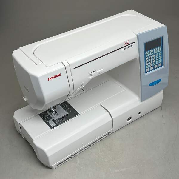 JANOME Memory Craft 8200QCP Special Edition Sewing Machine White