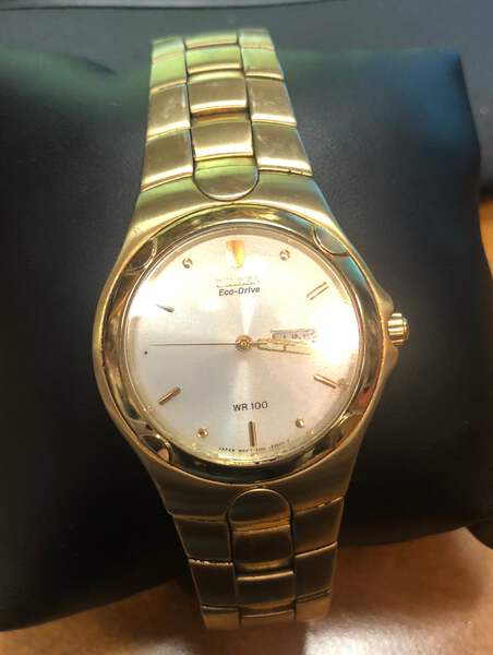 Pre Owned Citizen Eco Drive Wr 100 Ladies Wrist Watch Gold Tone E000 K53059 Ka Ebay