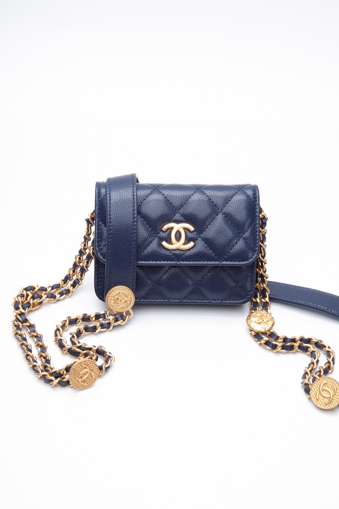 ショルダーバッグ・ポシェット × ヴィンテージ(中古) Chanel Caviar Double Chain Crossbody Bag AS3757 ショルダーバッグ・ポシェット × ヴィンテージ(中古) Chanel
