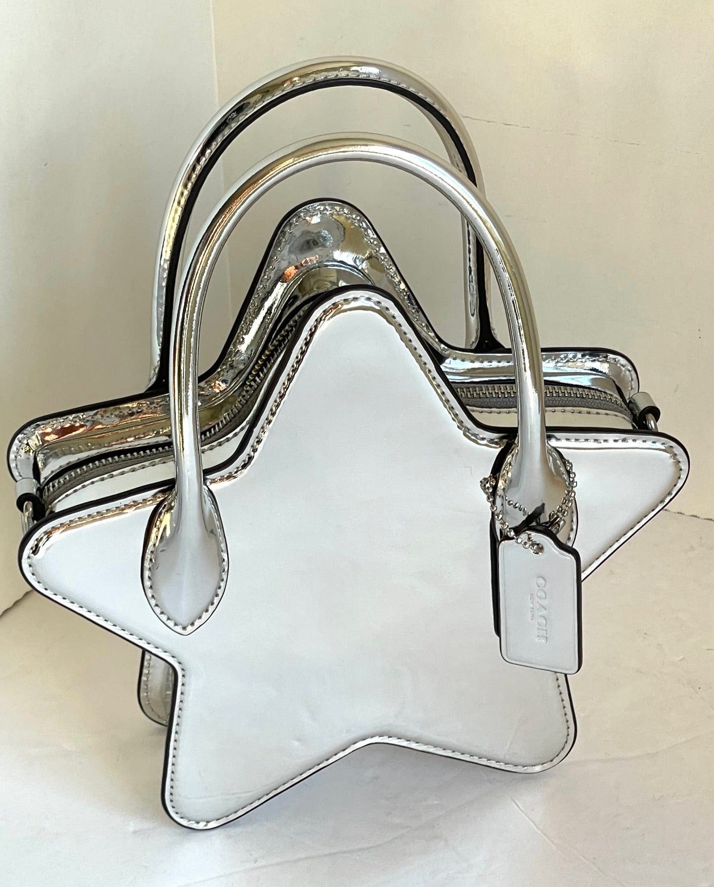 Pmmra.c COACH スター ミラー バッグ 2way ショルダー Coach Silver Star Mirror Metallic Crossbody Bag Small
