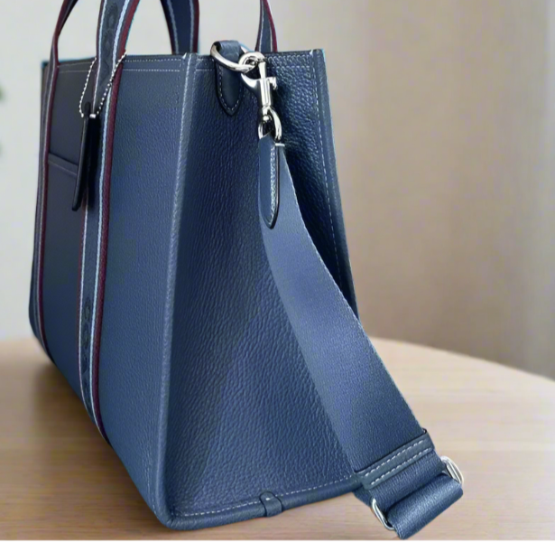 【SALE】COACH＊Smith Tote＊2wayトートバッグ＊A4収納可 COACH® Outlet | Smith Tote Bag