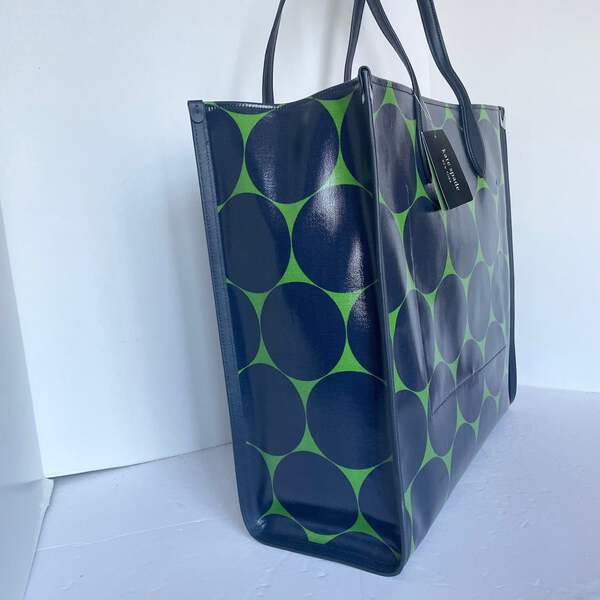 Kate Spadeキャンバストートバッグ/Joy Dot Kate Spadeキャンバストートバッグ/Joy Dot (kate spade new