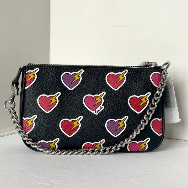 COACH*ハートボルト柄* ノリータ 19 CW452 Coach Nolita 19 Bolt Heart Black Shoulder Bag Wristlet