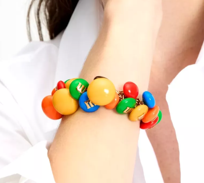 Kate Spade M&M Statement Bracelet Rainbow Gold Novelty Candy Kate Spade M&M Statement Bracelet Rainbow Gold Novelty Candy