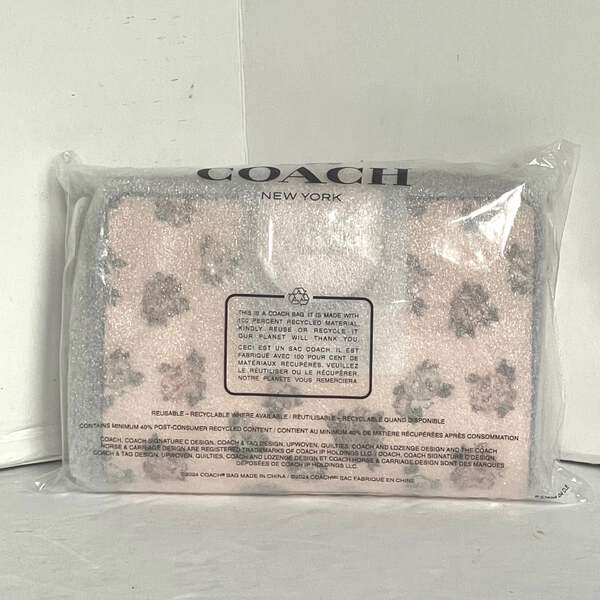 ミニウォレット　フラワー　ターコイズ　シルバー COACH Medium Corner Zip Wallet With Floral Print Ivory