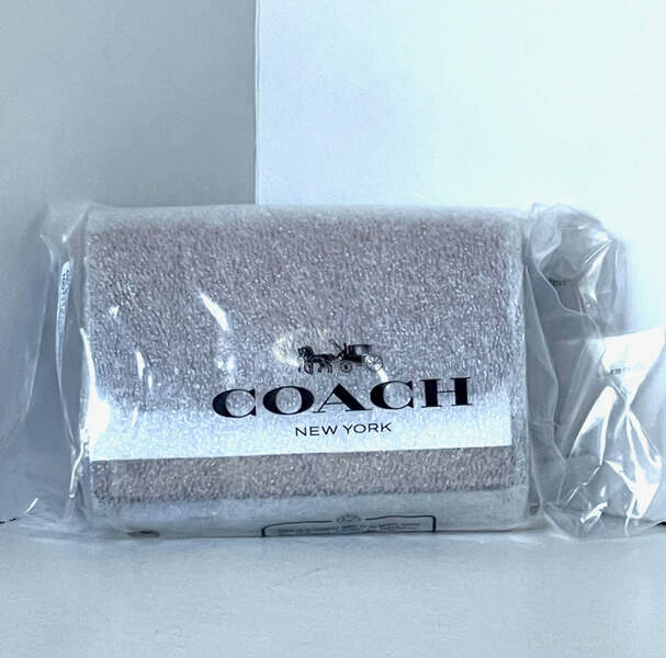 【COACH】SIGNATURE WALLET Coach Essential Mini Trifold Wallet Brown Signature Canvas CM438