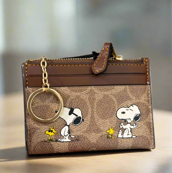 COACH キーケース　SNOOPY PEANUTS COACH X PEANUTS】ジップ キー ケース・シグネチャー キャンバス