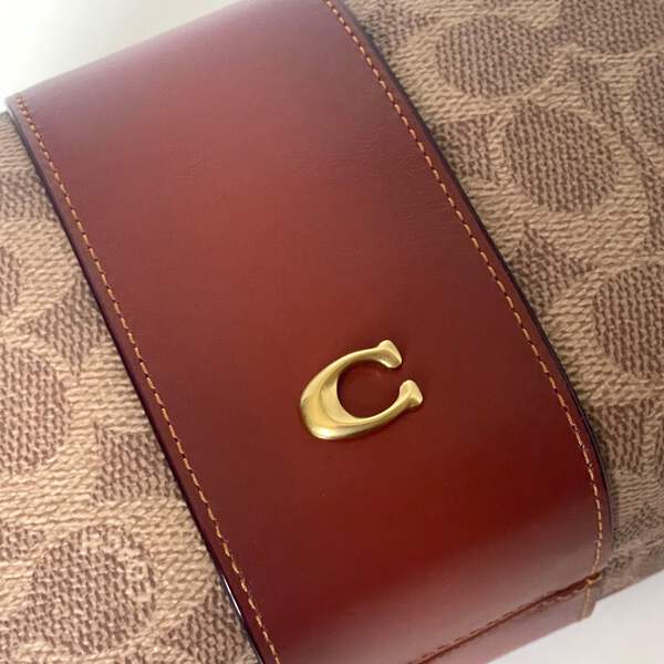 Coach Essential Cosmetic Travel Pouch Brown Leather Canvas Coach Essential Cosmetic Travel Pouch Brown Leather Canvas