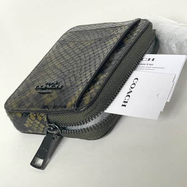 Coach Zip Card Case Leather Snake Print Olive Mini Wallet CCO20