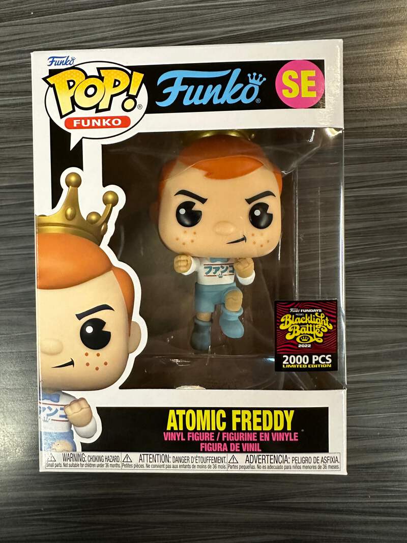funko pop フレディ　ホラー　フィギュア　ブラックライト　限定 Pop! Freddy Funko as Black Lantern (Translucent)
