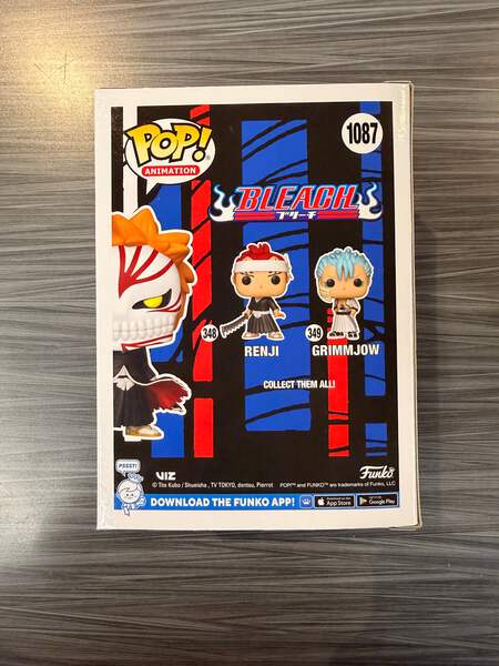 Funko POP! Bleach: Ichigo (CHASE)(AAA Exclusive)(Damaged Box)[A
