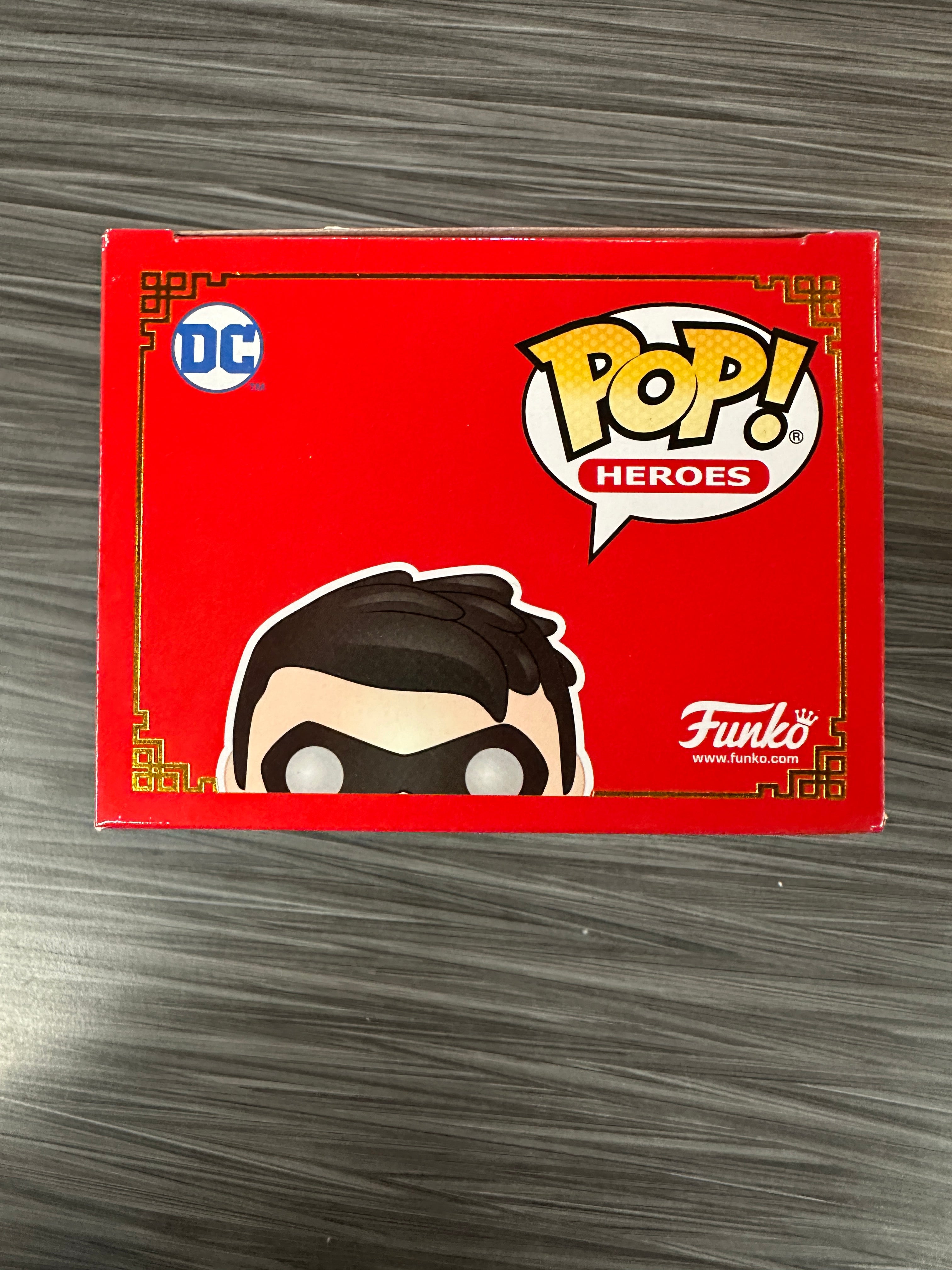 Funko POP! Heores: DC - Robin (CHASE)(2021 Summer Convention