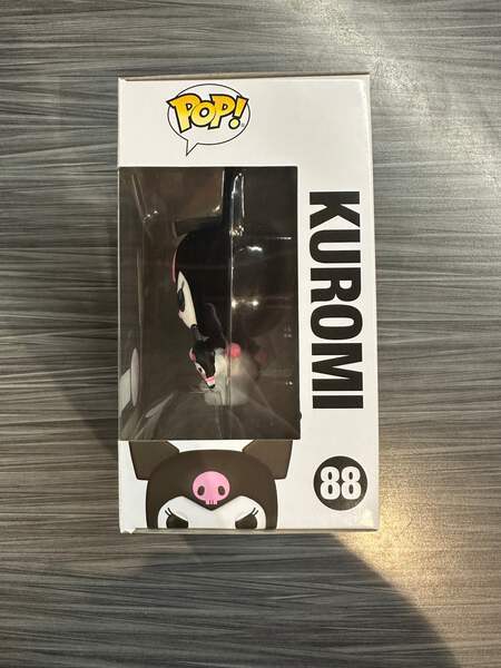 Funko POP! Kuromi (Flocked)(CHASE)(Brad's Toys)(Damaged Box) #88