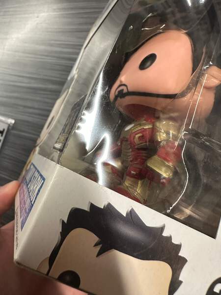 Funko POP! Marvel: Iron Man 3 - Tony Stark (2013 ToyCon)(Damaged