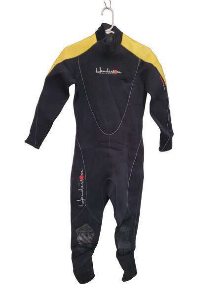 Henderson 3mm Wetsuit size Medium